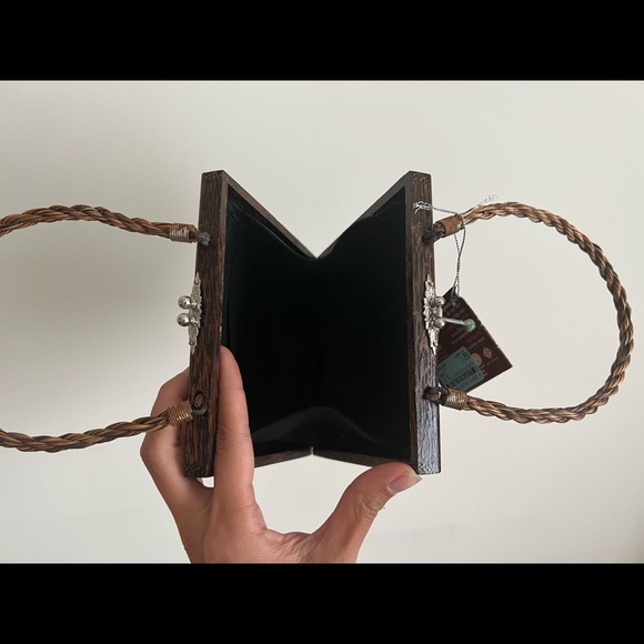 Handmade bamboo clutch from Thailand - Picture 3 of 3